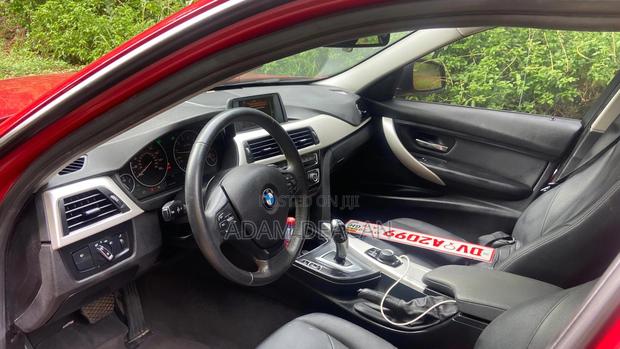 BMW 320i Sedan RWD 2016 Red
