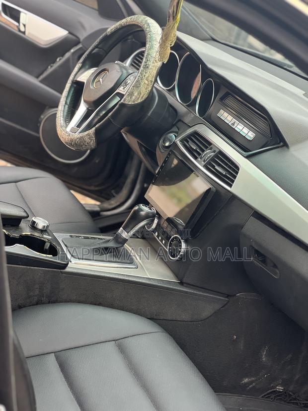 Mercedes-Benz C250 2012 Black