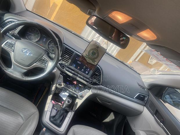 Hyundai Elantra Limited 2018 Gray
