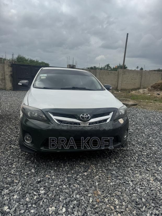 Toyota Corolla S 4dr Sedan (1.8L 4cyl 4A) 2012 White
