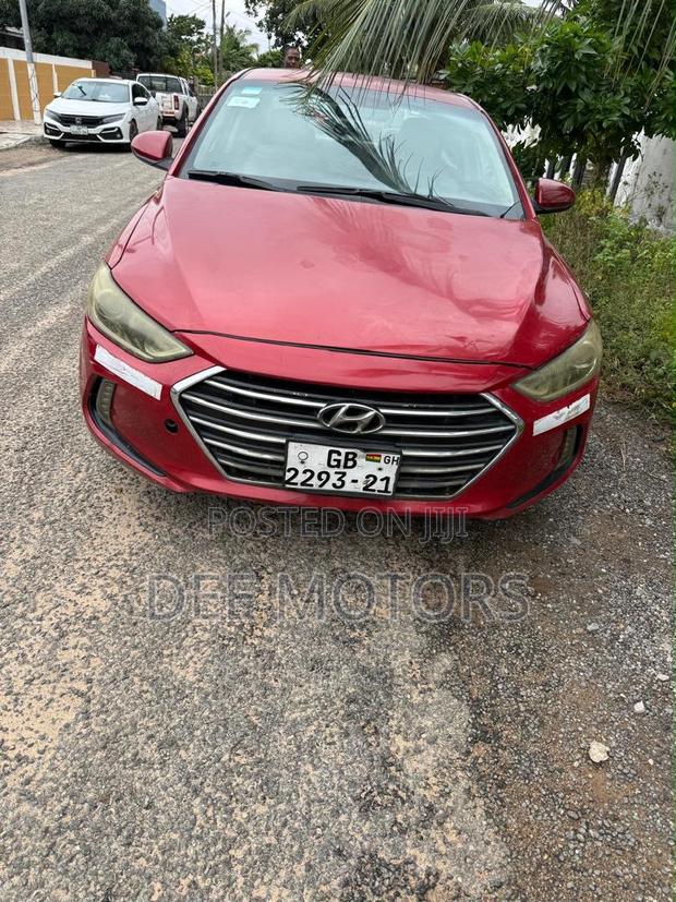 Hyundai Elantra 2018 Red