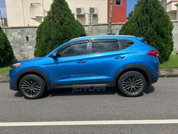 Hyundai Tucson Limited AWD 2016 Blue