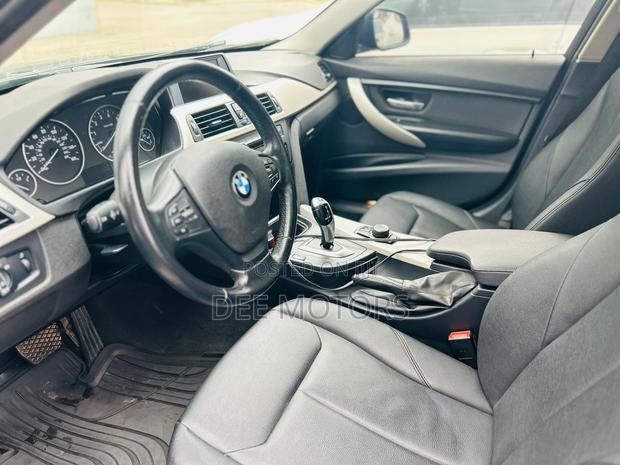 BMW 320i 2015 Black