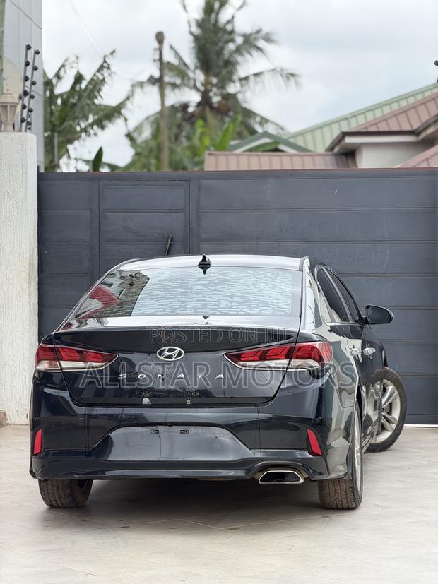 Hyundai Sonata SE 2018 Black