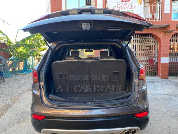 Hyundai Santa Fe Limited 4dr SUV AWD w/Saddle Interior (3.3L 6cyl 6A) Gray