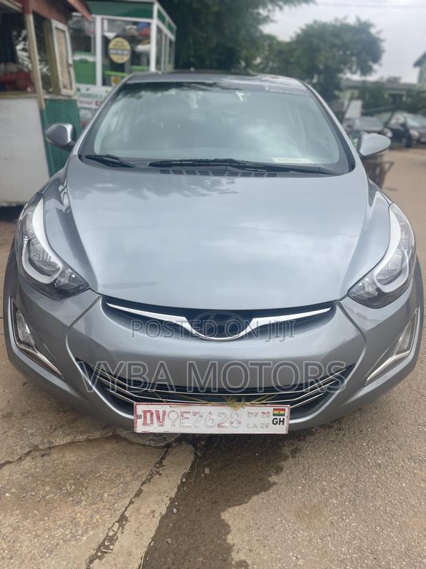 Hyundai Elantra Limited Sedan FWD (1.8L 4cyl 6A) 2016 Gray