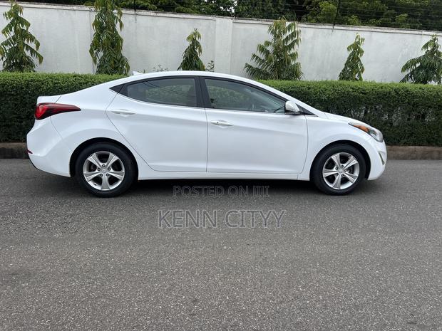 Hyundai Elantra 2016 White