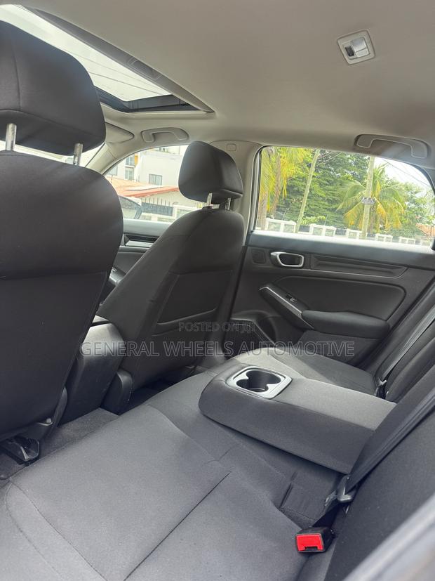 Honda Civic Sport 2022 Silver