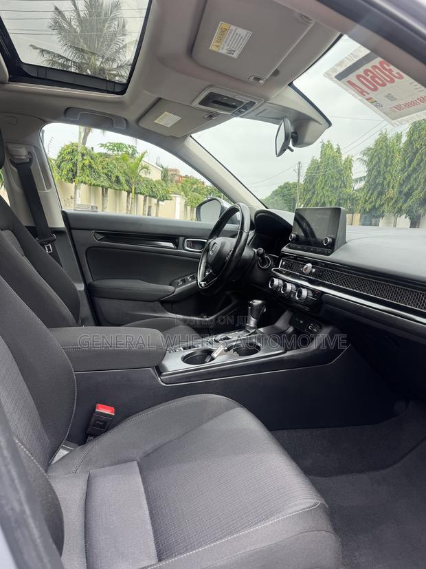 Honda Civic Sport 2022 Silver