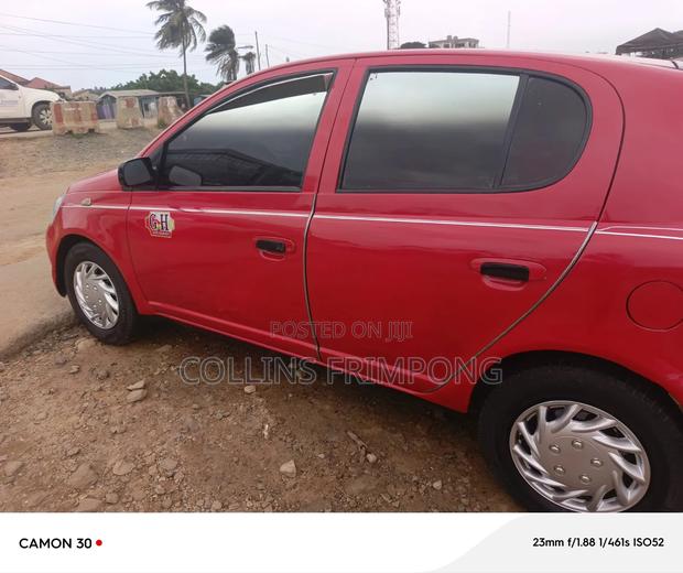 Toyota Yaris 2006 Red
