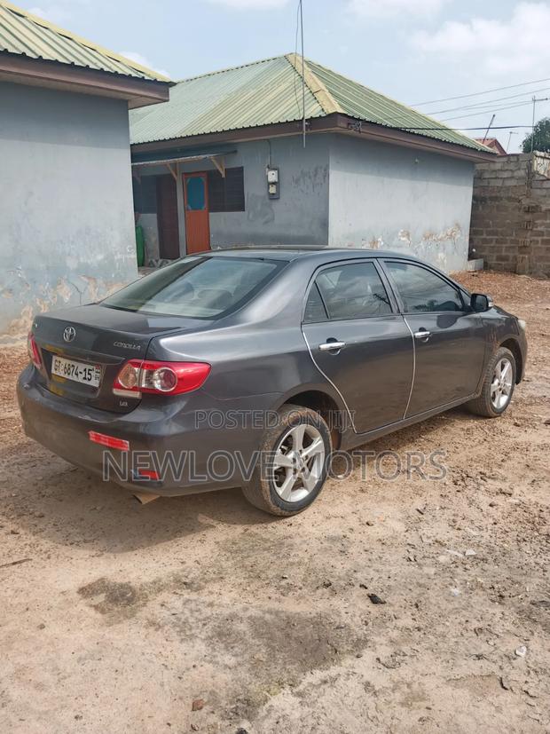 Toyota Corolla 2015 Gray
