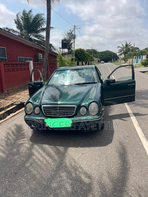 Mercedes-Benz E200 1997 Green