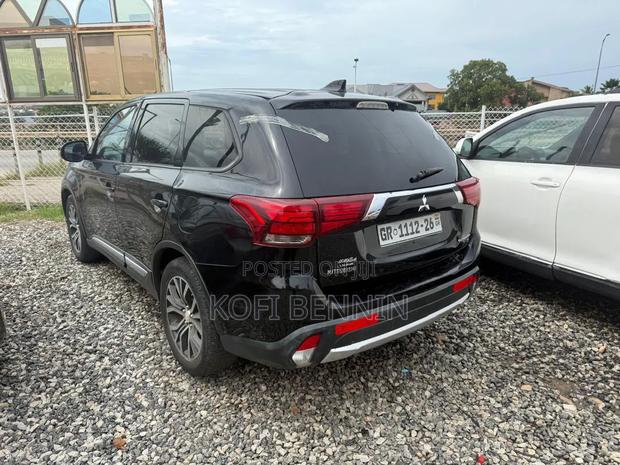 Mitsubishi Outlander 2018 Black