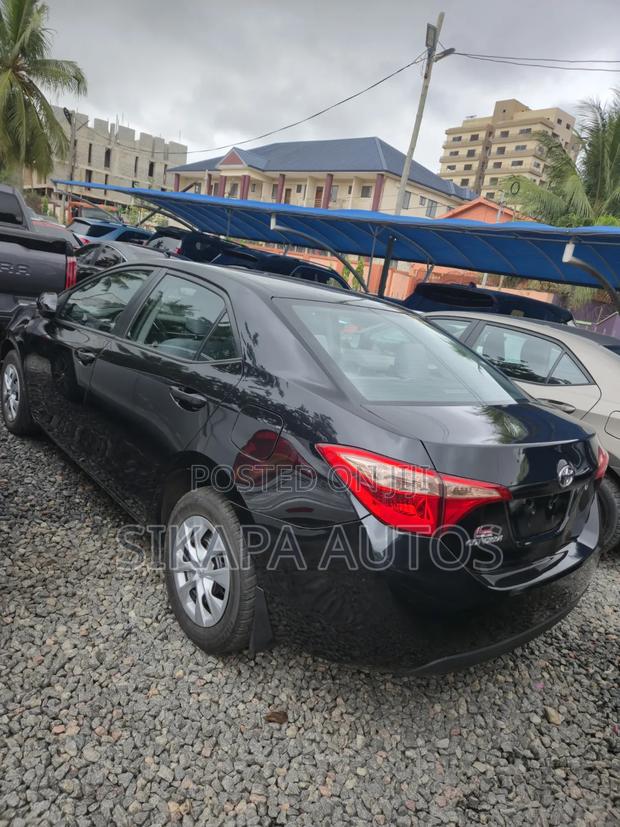 Toyota Corolla 2019 Black
