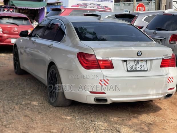 BMW 7 Series 730Li 2011 White