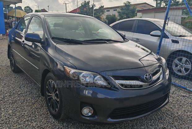Toyota Corolla S 4dr Sedan (1.8L 4cyl 4A) 2012 Gray
