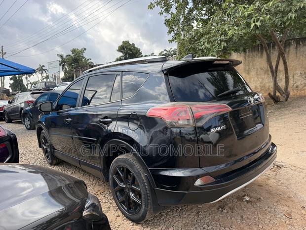 Toyota RAV4 2018 Black