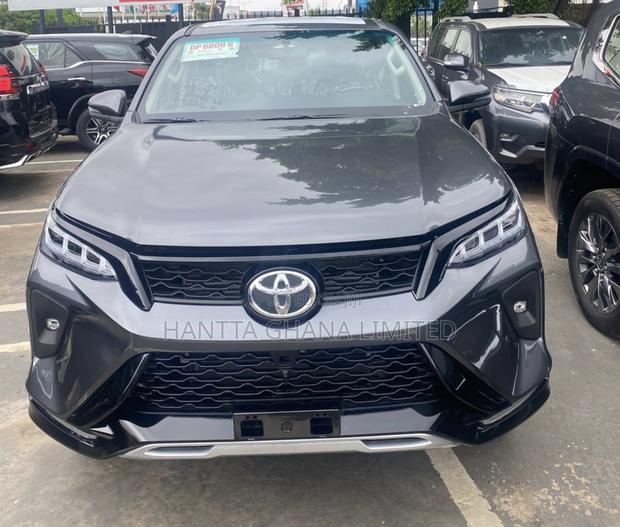 New Toyota Fortuner 2025 Black