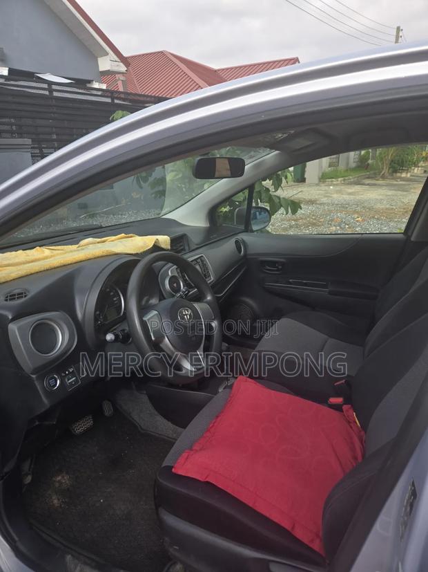 Toyota Vitz 2018 Gray