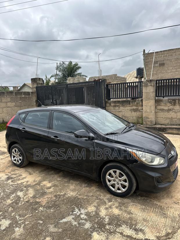 Hyundai Accent 2013 Black