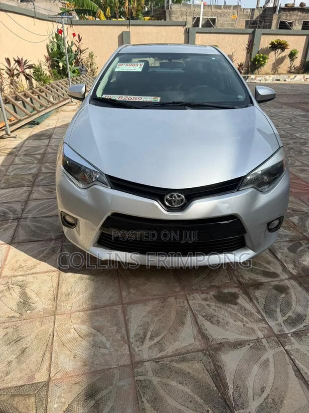 Toyota Corolla 2016 Silver