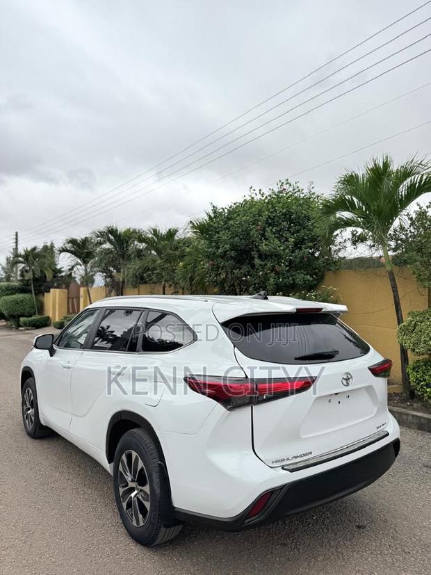 Toyota Highlander 2023 White