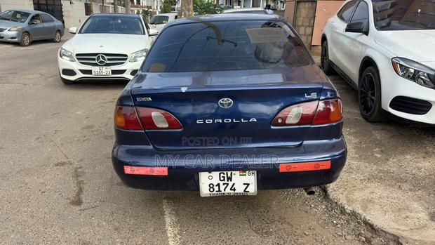 Toyota Corolla Sedan Automatic 1998 Blue