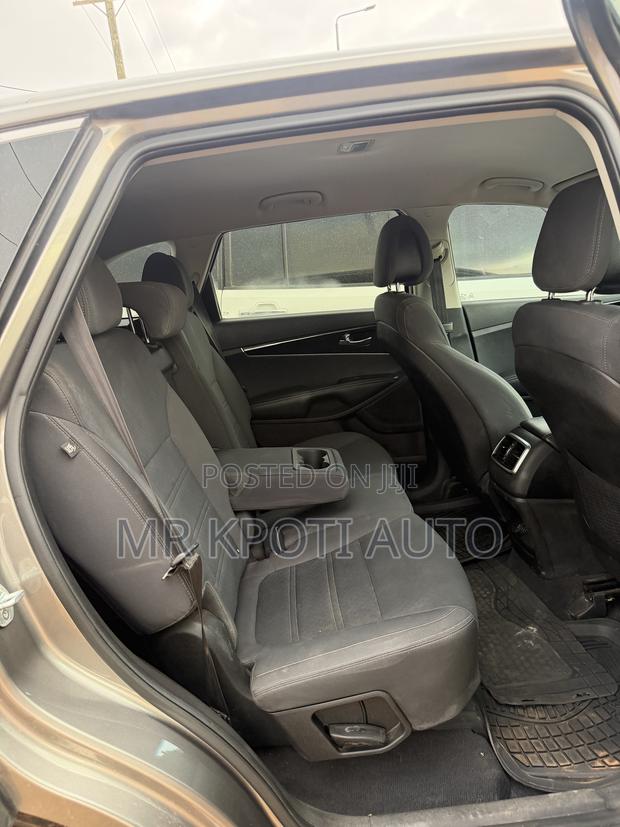 Kia Sorento 2017 Gray