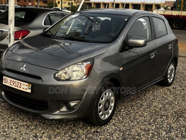 Mitsubishi Mirage DE 4dr Hatchback (1.2L 3cyl 5M) 2015 Gray
