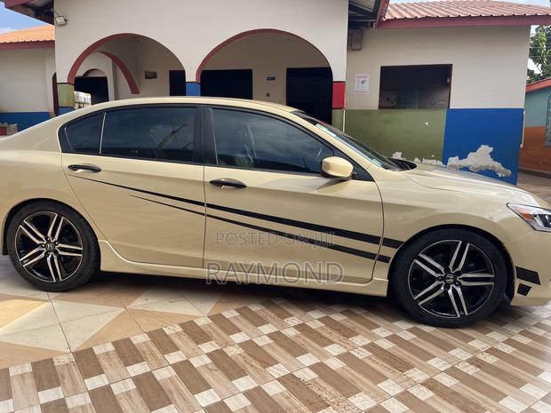Honda Accord Sport 4dr Sedan FWD (2.4L 4cyl 2A) 2017