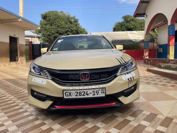 Honda Accord Sport 4dr Sedan FWD (2.4L 4cyl 2A) 2017