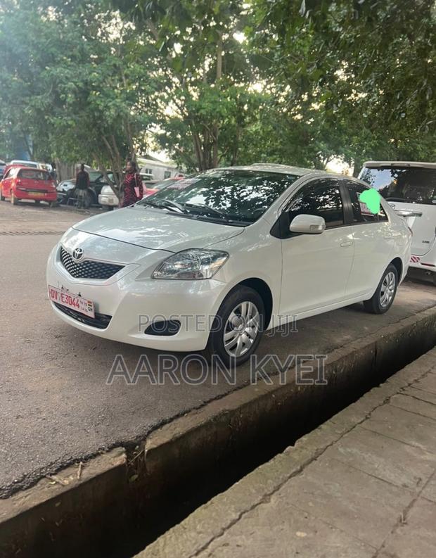 Toyota Belta 2011 White