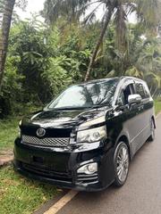 Toyota Voxy ZS Kirameki II 2WD 8-Seater 2011 Black for sale