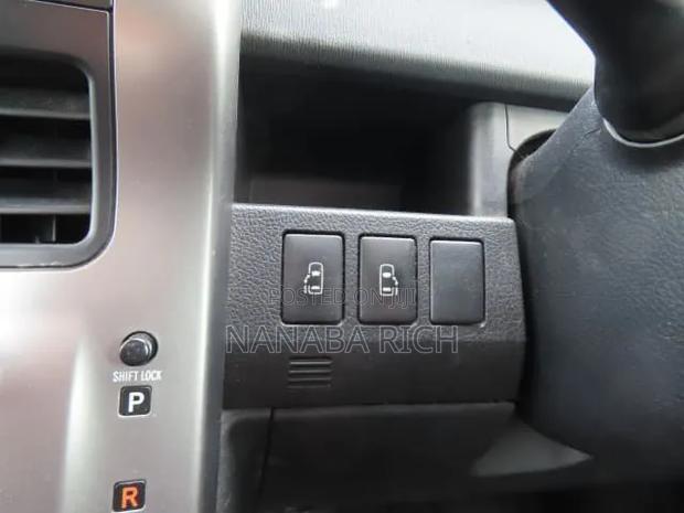 Toyota Voxy 2013 Black