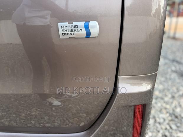 Toyota Noah 2014 Gray