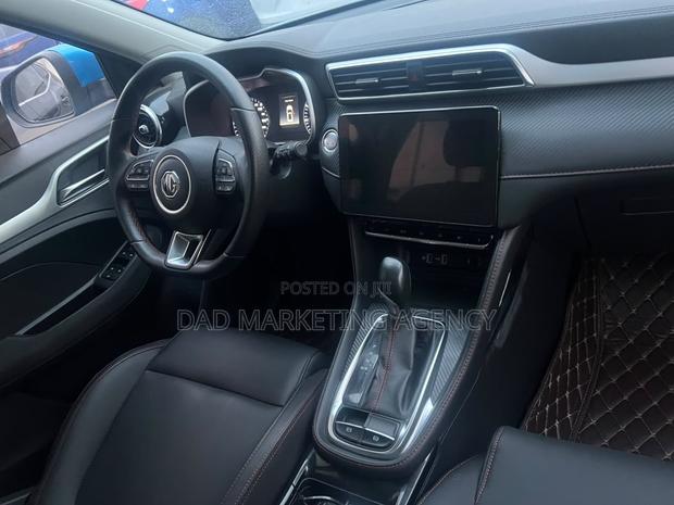 MG ZS 2020 Blue