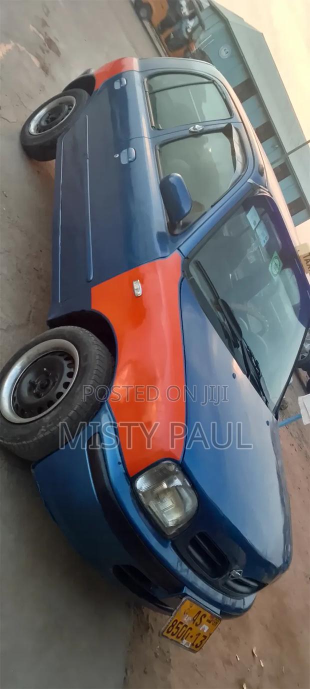 Nissan Micra 2002 Blue