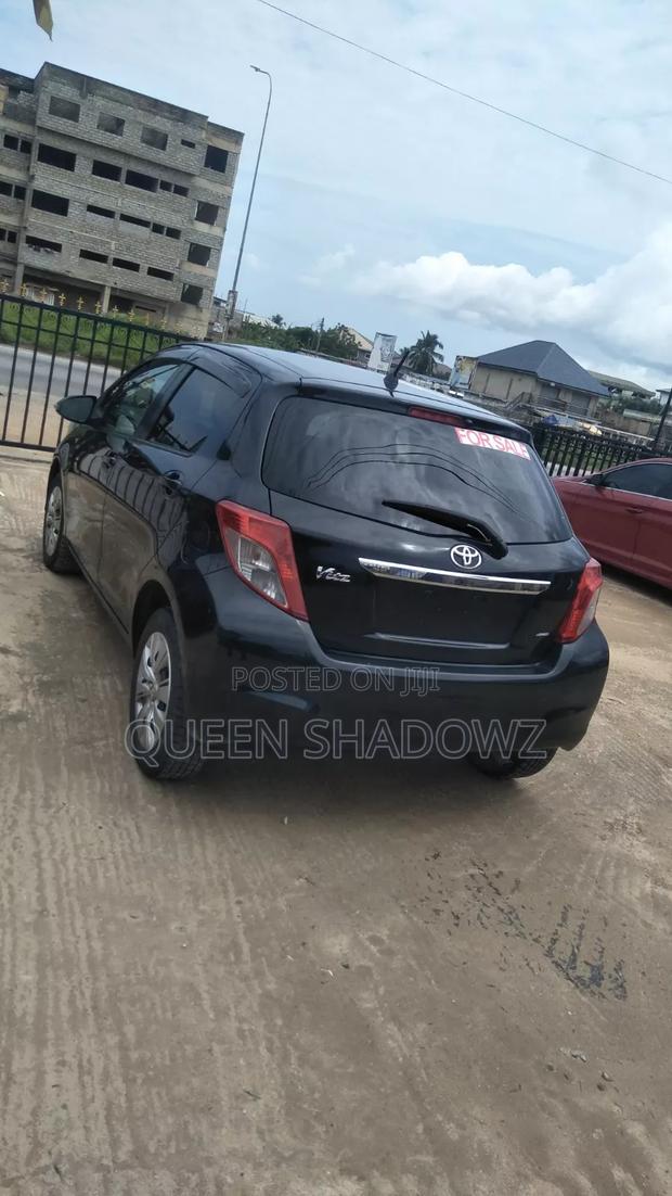 Toyota Vitz 2013 Black