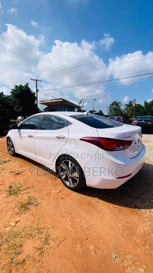 Hyundai Elantra 2015 White