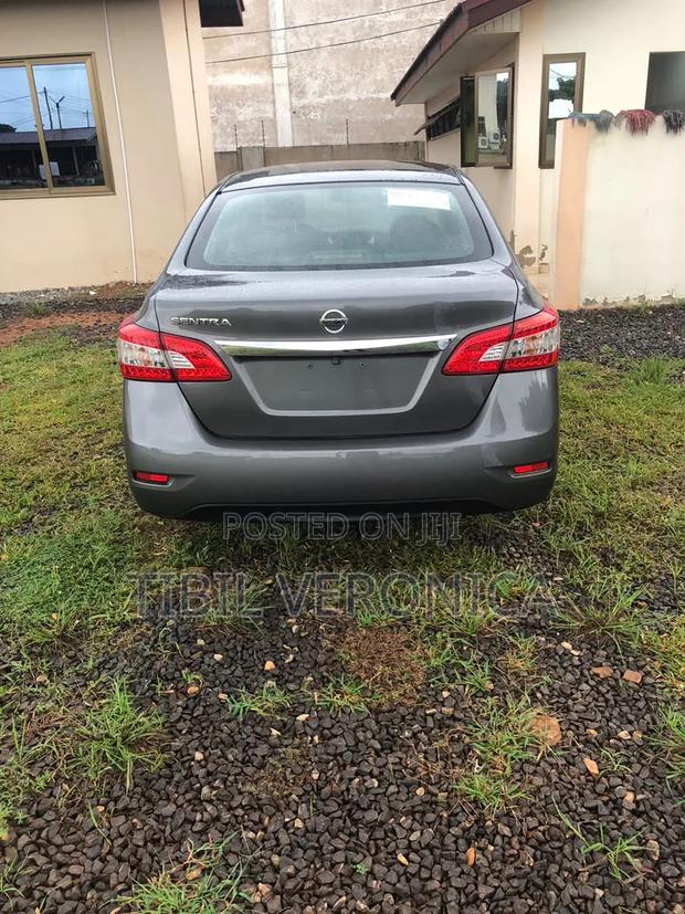 Nissan Sentra 2015 Gray