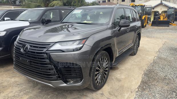 New Lexus LX 700h 2025 Gray