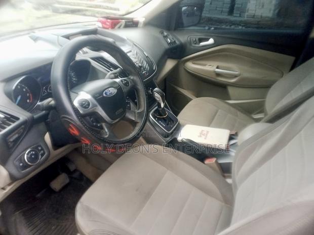 Ford Escape SE FWD 2016 Black