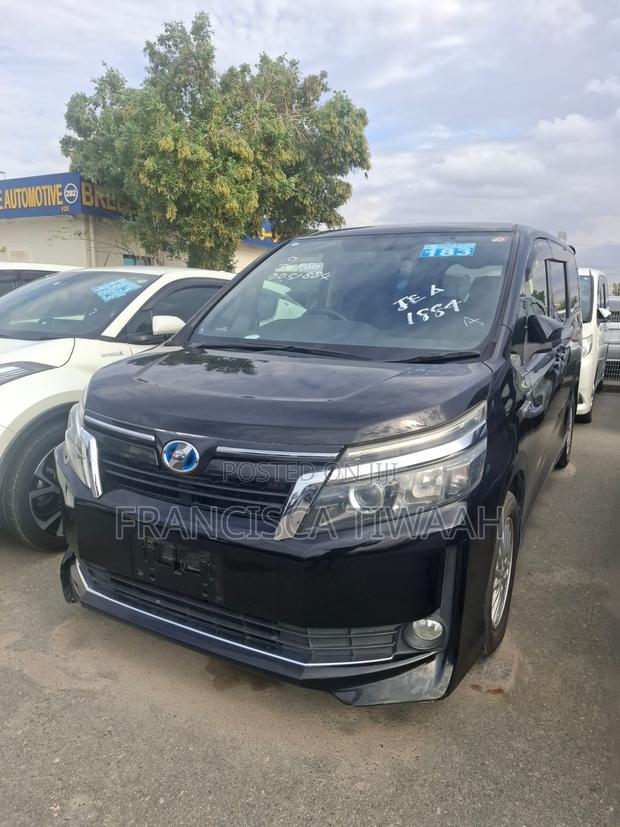 Toyota Voxy SV Premium 2014 Blue