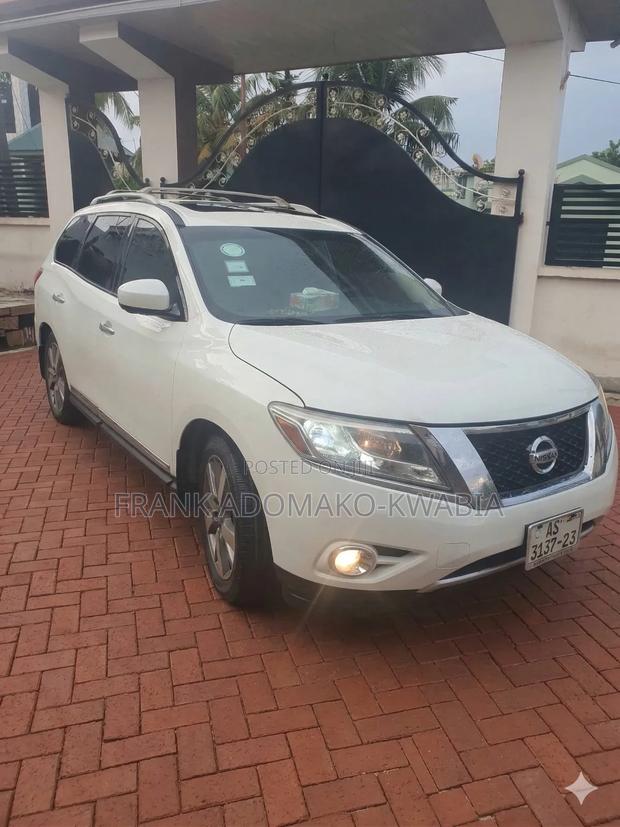 Nissan Pathfinder Platinum 4dr FWD (3.5L 6cyl) 2016 Pearl