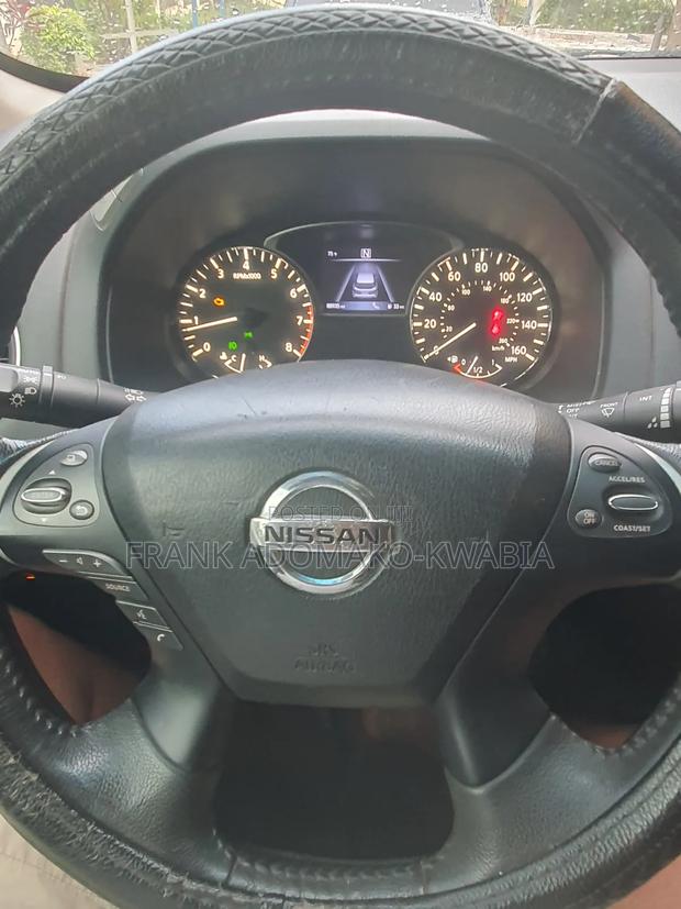 Nissan Pathfinder Platinum 4dr FWD (3.5L 6cyl) 2016 Pearl