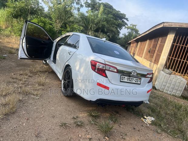 Toyota Camry SE Sport 4dr Sedan (2.5L 4cyl 6A) 2014 White