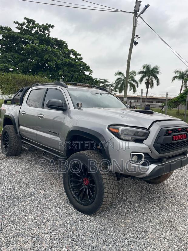 Toyota Tacoma TRD Sport 2019 Silver