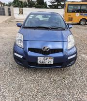Toyota Vitz 2010 Blue for sale