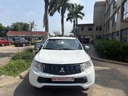 Mitsubishi L200 Club Cab 2.2 4WD 2016 White for sale