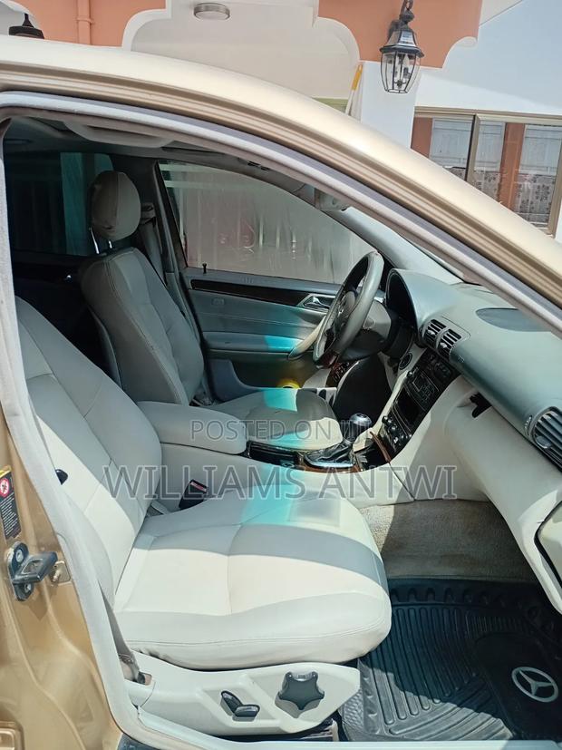 Mercedes-Benz C240 2003 Gold